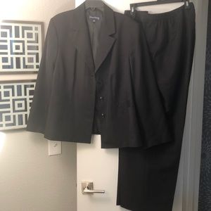 Evan Picone Other - Evan-Picone Suit Evan Picone Other - Evan-Picone Suit